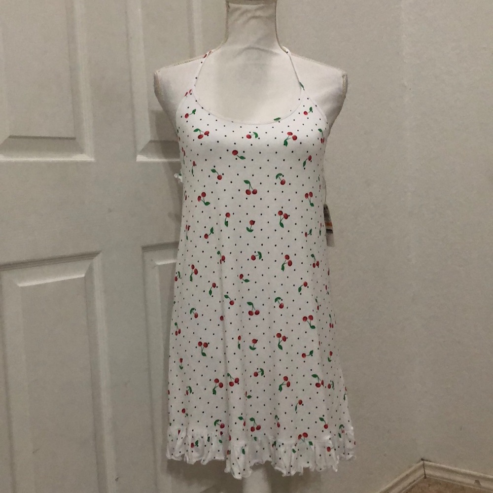 Jenni Ruffle-Hem Chemise Nightgown - Picture 3 of 8